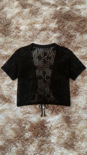 Crop Cardigan Rajut Jaring Hitam