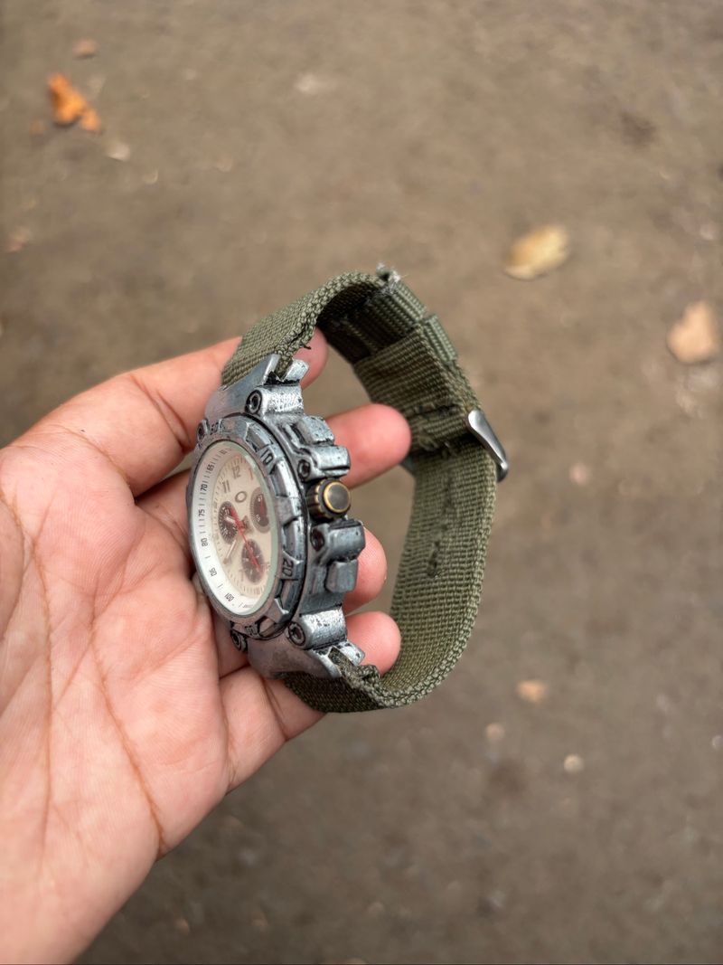 JAM TANGAN OAKLEY CRANCKCASE VTG, foto 4