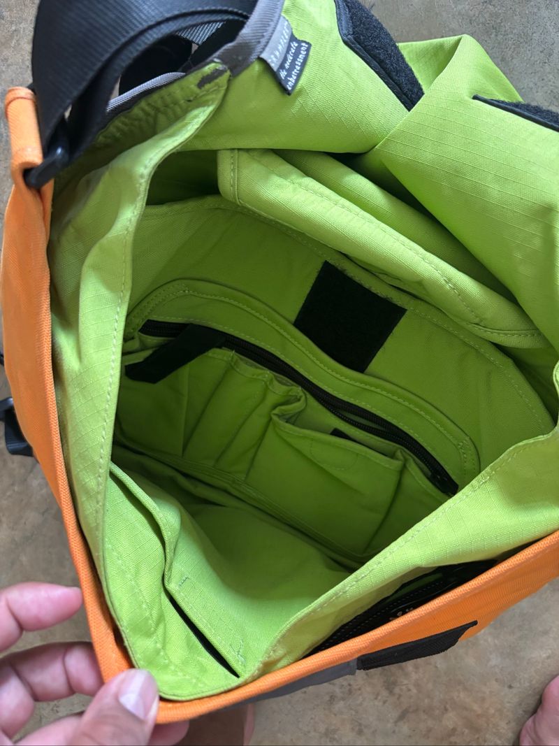 Crumpler the moderate emberassment slingbag, foto 4
