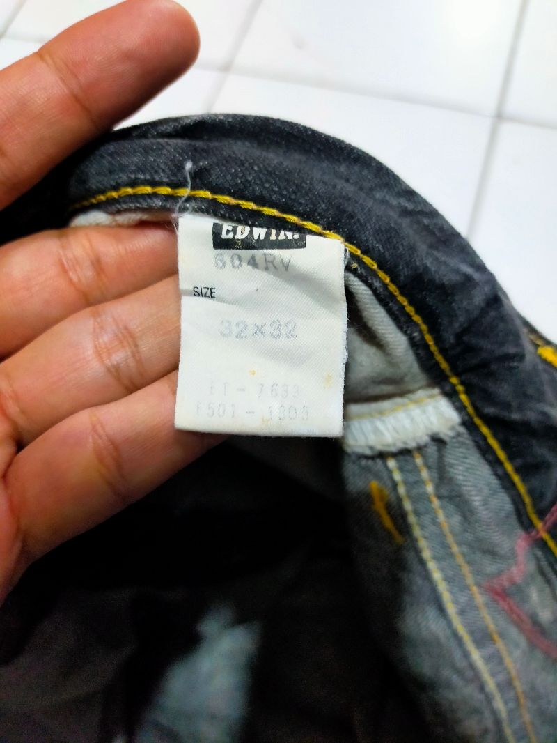 Edwin Jeans Regular Wash Hitam Abu (504RV), foto 4