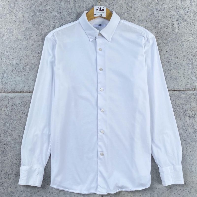 Kemeja Putih Uniqlo Bahan Strecth, foto 2