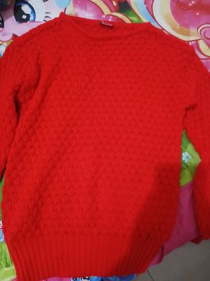 Sweater Rajut Merah Basic
