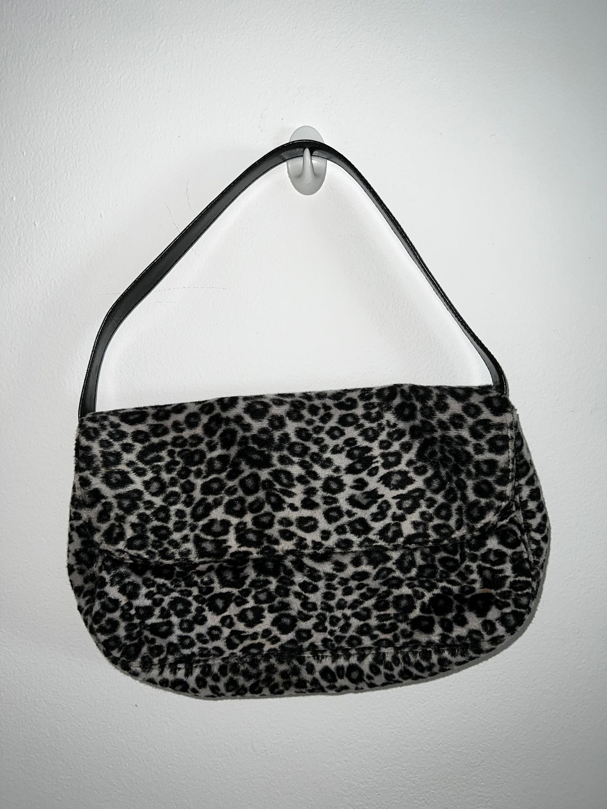Leopard Print Shoulder Bag - never