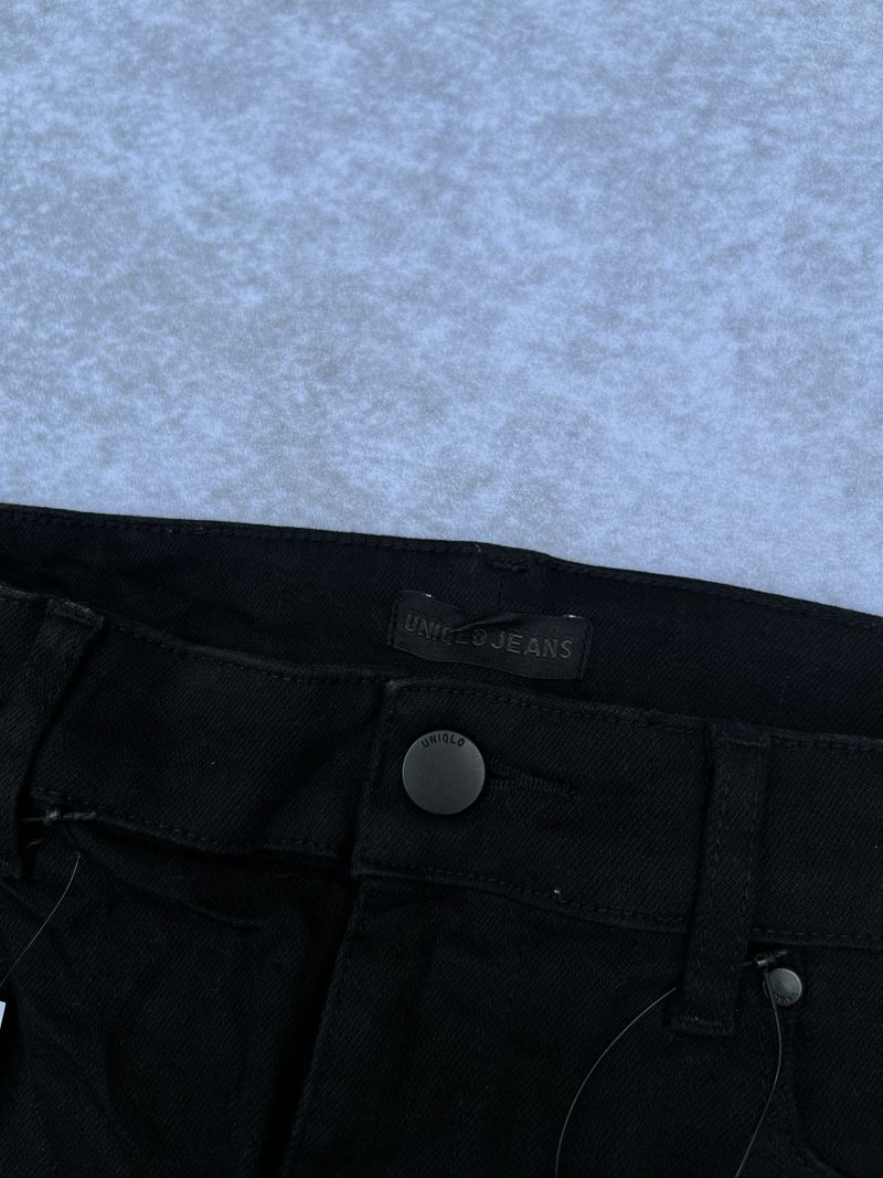 CELANA UNIQLO HITAM PEKAT JEANS SECOND, foto 3