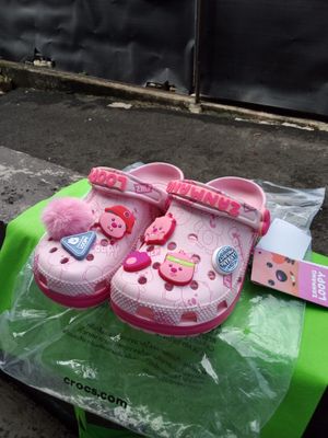 Crocs loopy zanmang 🩷