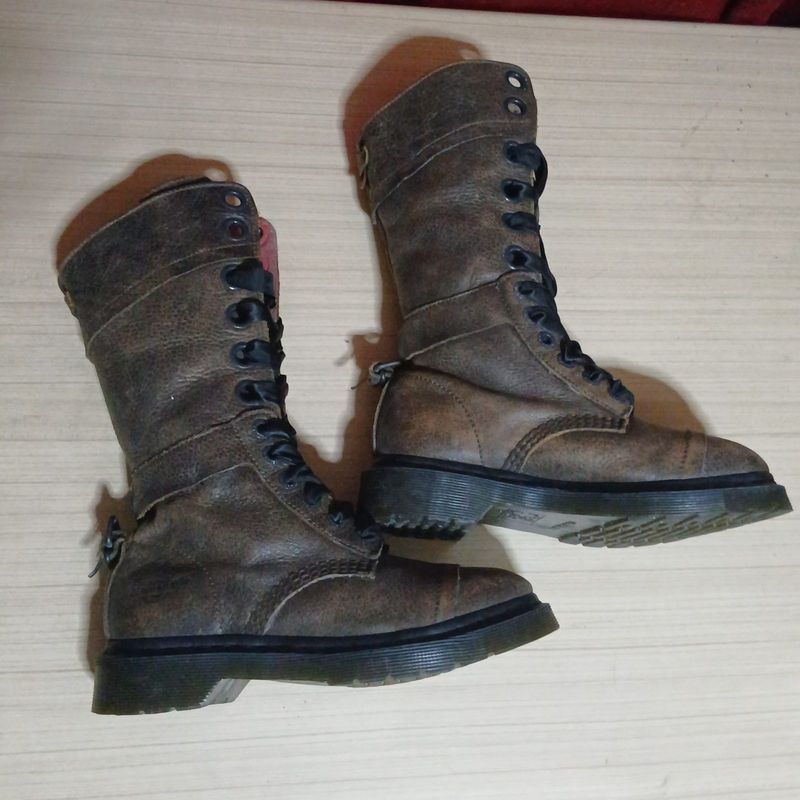 Dr. Martens Triumph 1914. 12 Hole, foto 7