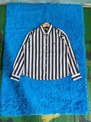 KEMEJA POLO.