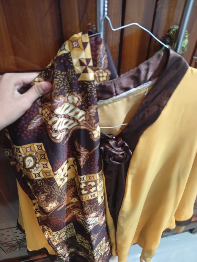 setelan baju dan rok, foto 2