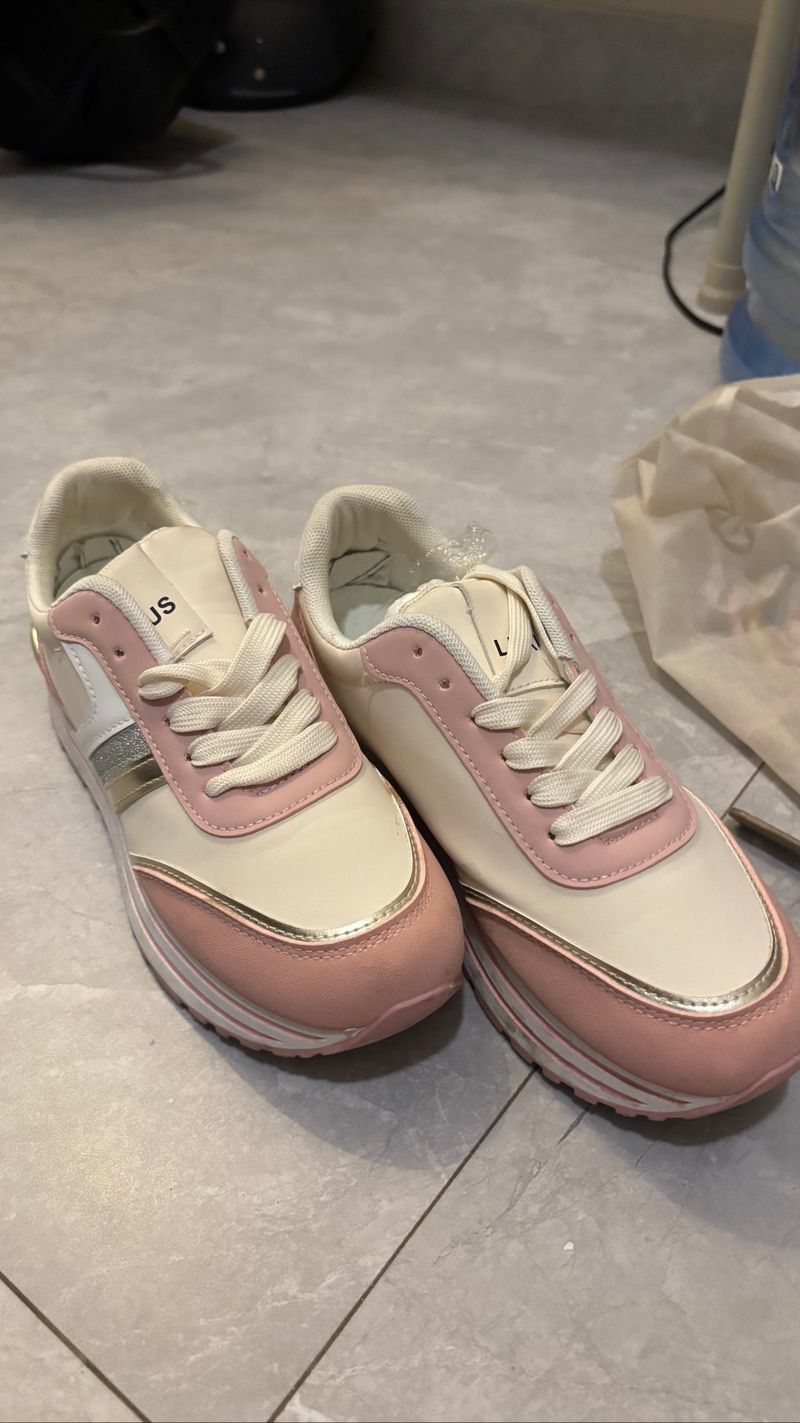 sepatu luxus pink, foto 2