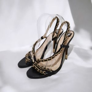 Dolce & Gabbana Black Chain Heels
Made In Italy Original