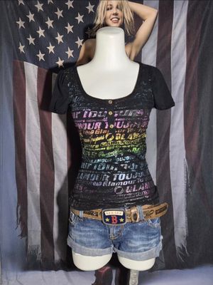 2000s tee