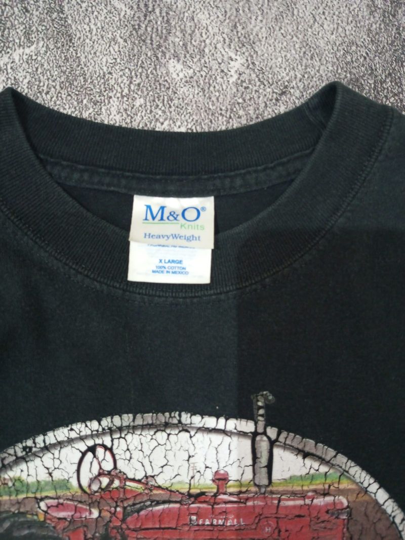 Baju hitam teraktor, foto 3