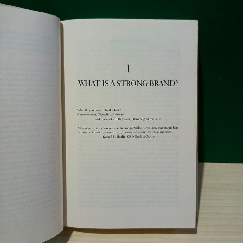 Building Strong Brands (Hardcover) by David A. Aaker, foto 4