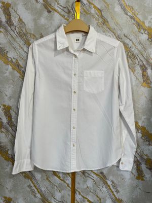 Uniqlo Kemeja Putih Unisex