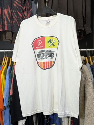gildan art tee