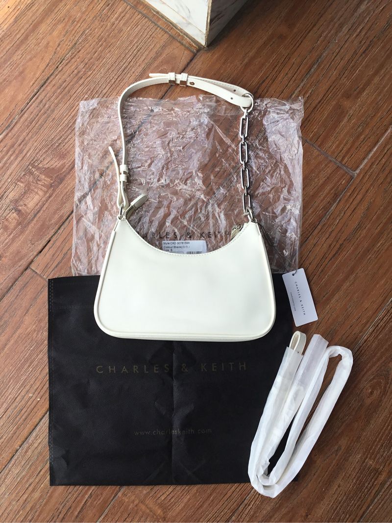 Shoulder bag Charles & Keith, foto 2