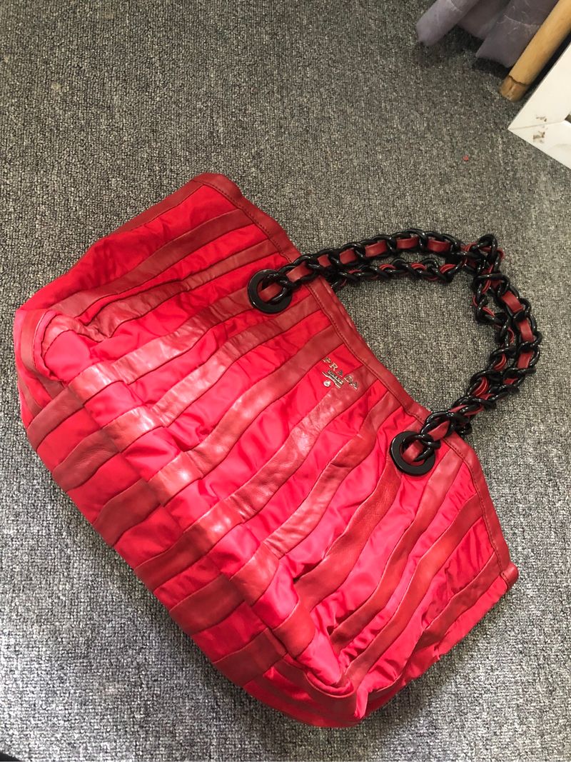Prada Bag, foto 2