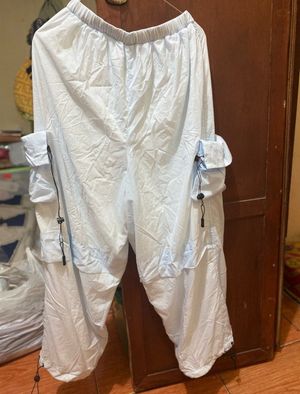 Casual Sweatpants & Joggers Wanita white blue