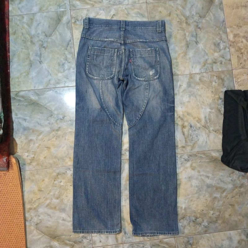 Levi's engineering, foto 2