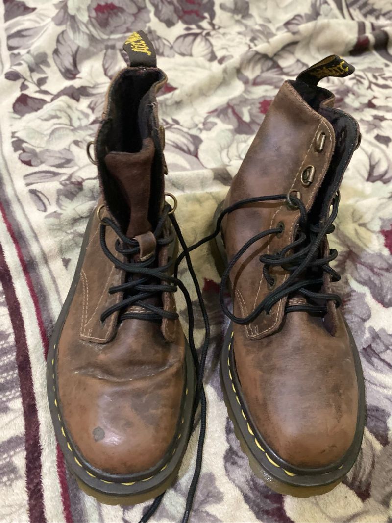 2Pcs Sepatu Dr Martens (Nett), foto 4