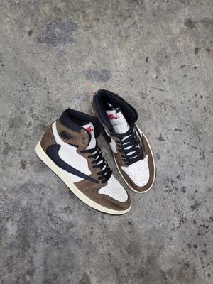 NIKE AJ1 TRAVIS SCOTT MOCHA