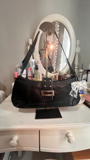 Renoma Shoulder Bag – Classic Black Leather