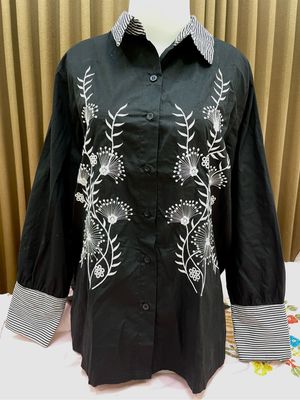 Kemeja Motif