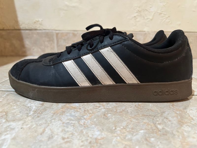 Jual sepatu adiddas VL Courts, foto 2