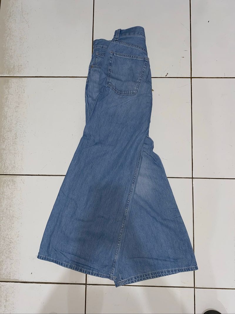 🕷️ “UNIQLO FLARE JEANS”, foto 2