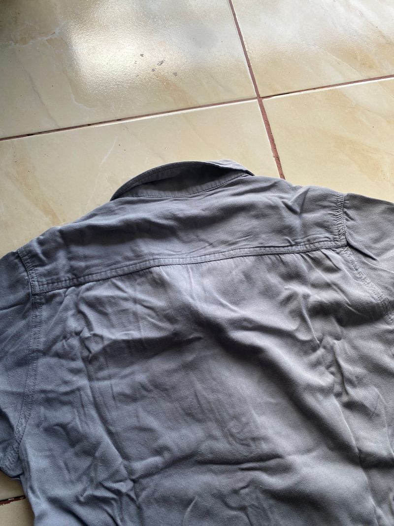 Kemeja Unbrand Basic Open Collar One Pocket Grey Shortsleeve, foto 3