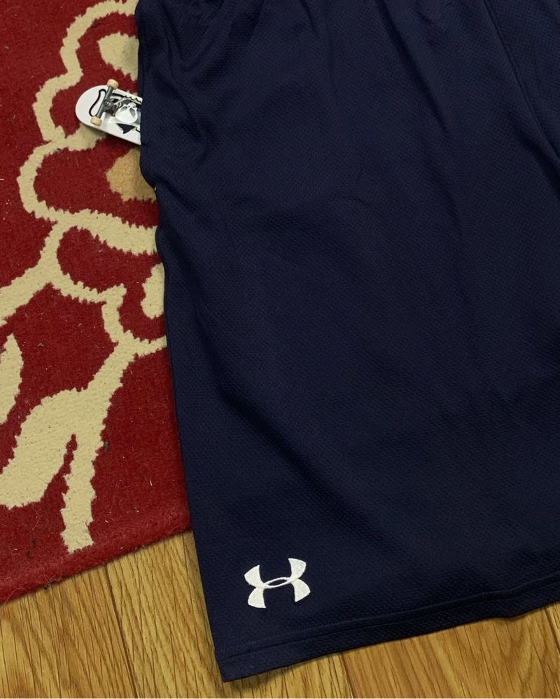 Item(s): UND3R 4RMOUR SHORTPANTS, foto 3