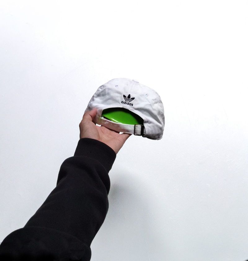 Topi Adidas Trefoil Putih Setelan Dewasa, foto 3