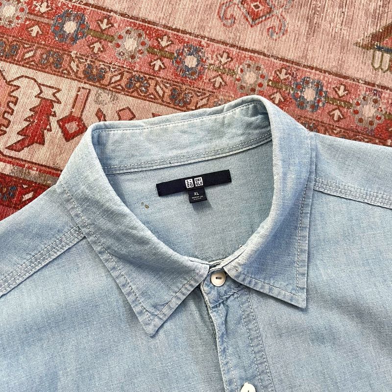 Kemeja Uniqlo Denim Double Pocket, foto 3