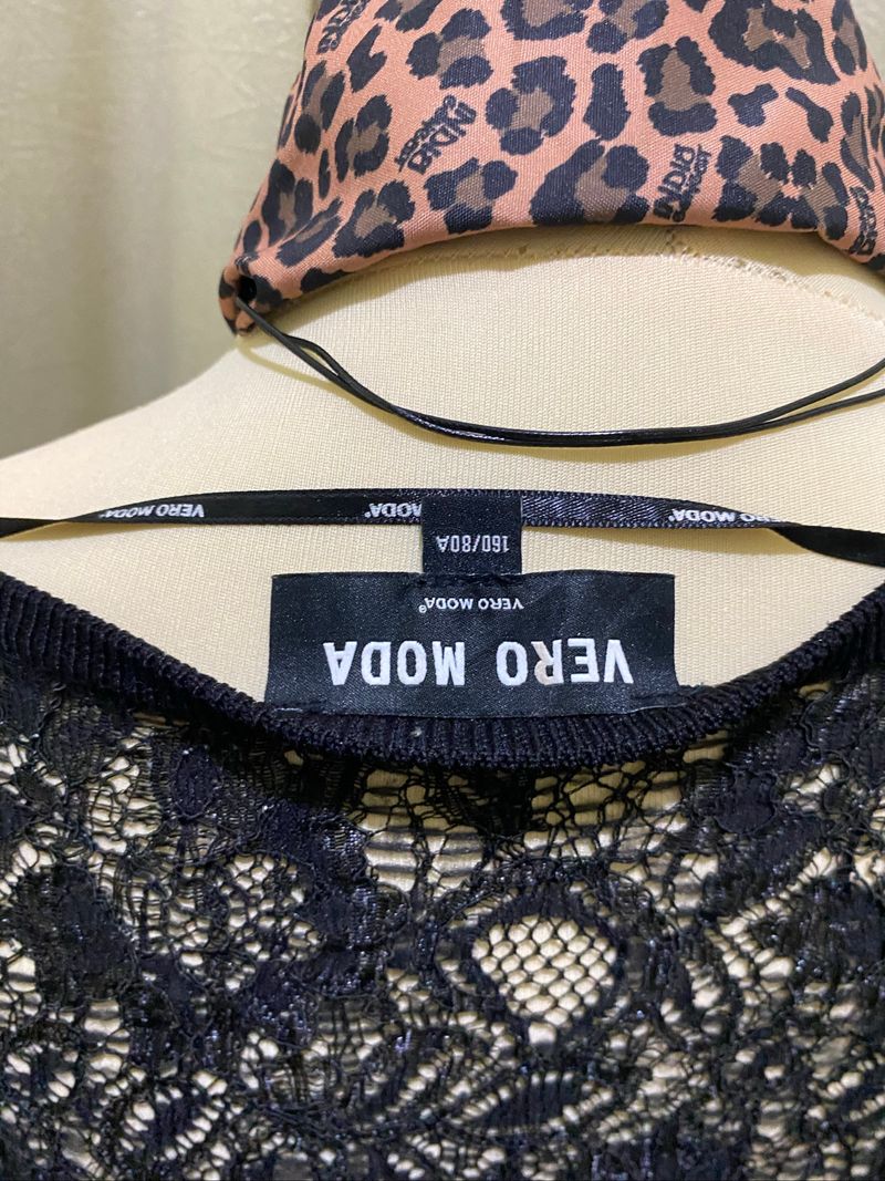 Vero Moda Downtown Sheer Lace-Back Outer Cardigan, foto 4