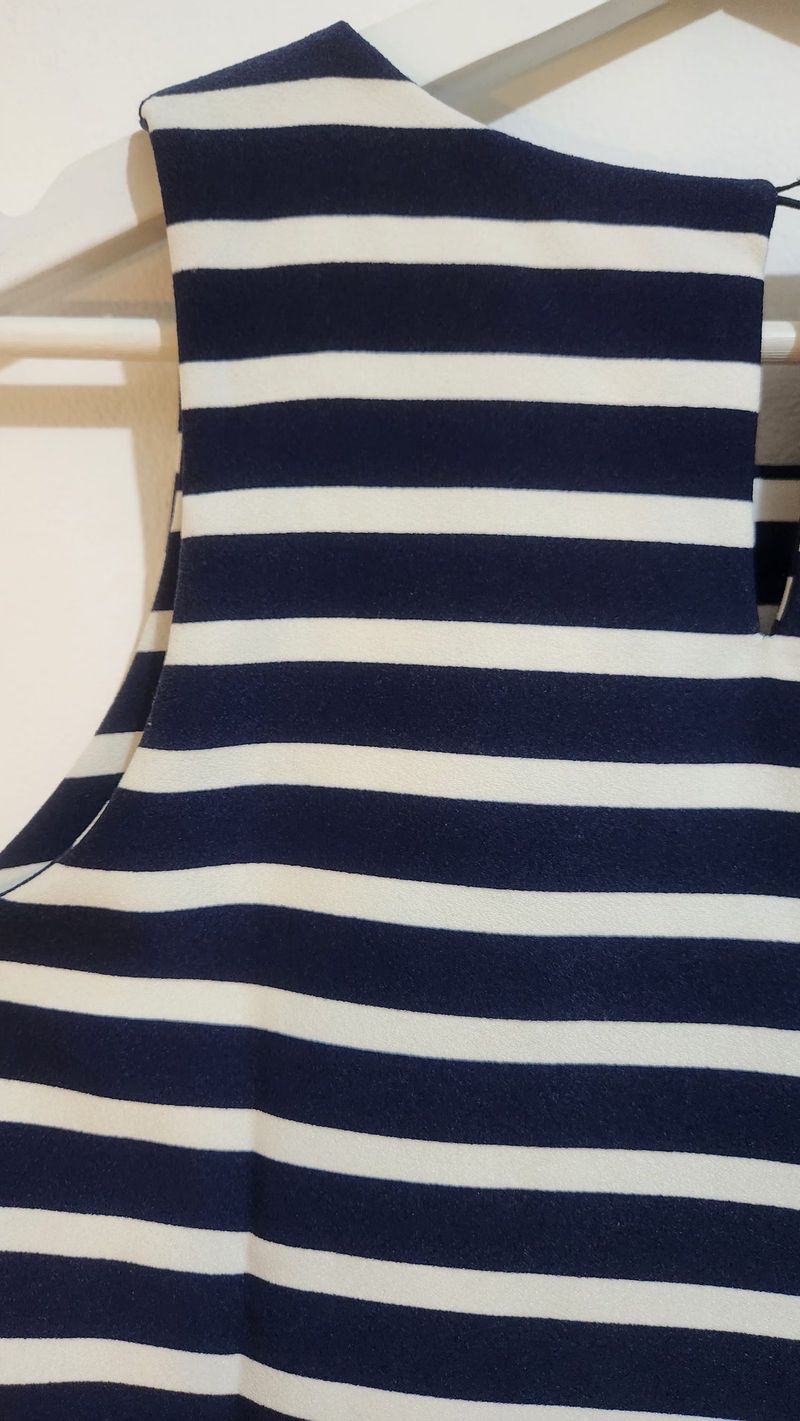 Atasan garis garis navy putih, foto 3