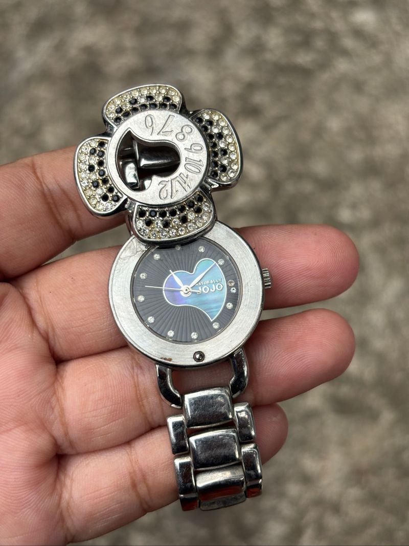 JAM TANGAN JOJO LOVE SHAPE SLIDE DESIGN VTG, foto 5
