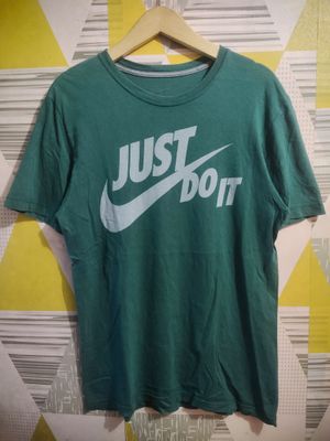 Kaos Nike