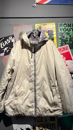 Jaket outdoor uniqlo bulak-balik