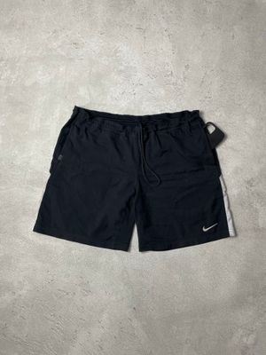 Short pants Nike court