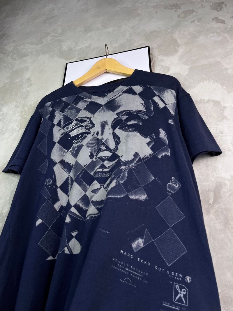 Marc Ecko Cut & Sew Face Reflective Print Navy V Neck Tee, foto 5