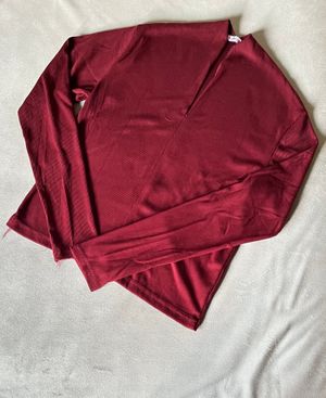 atasan wanita maroon