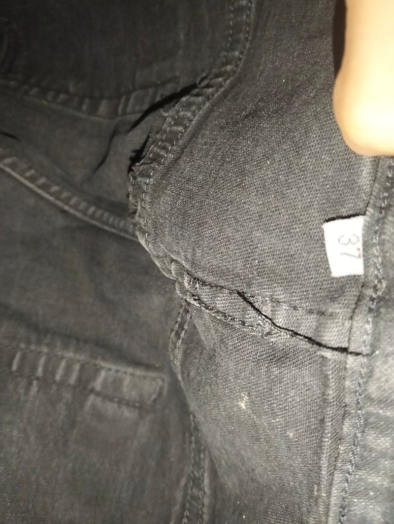 Jeans Hitam, foto 4