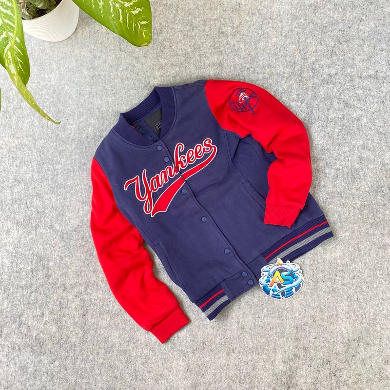 Varsity MLB yankess tebal super cakep banget size S, foto 2