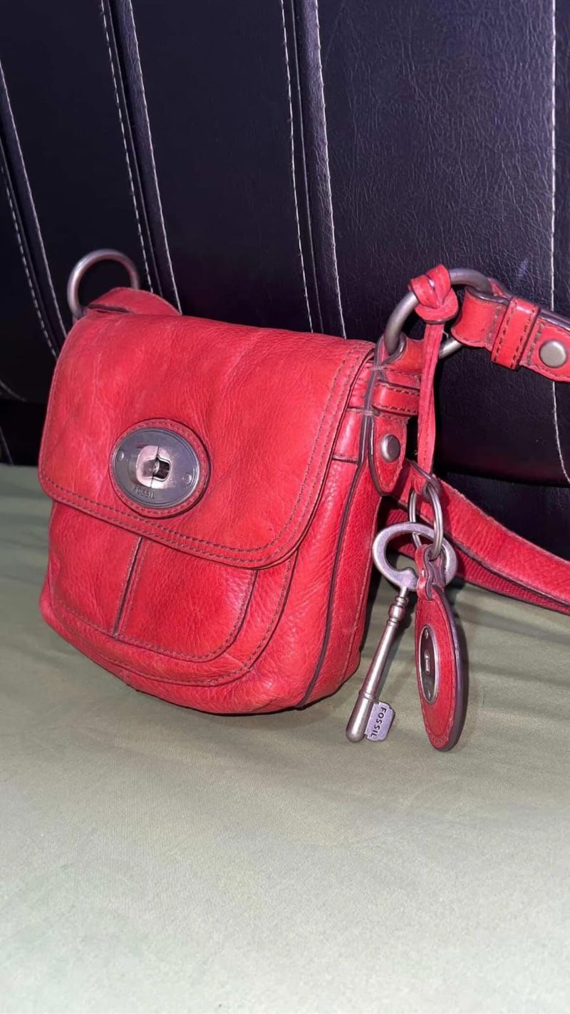 Fossil Bag selempang merah, foto 2