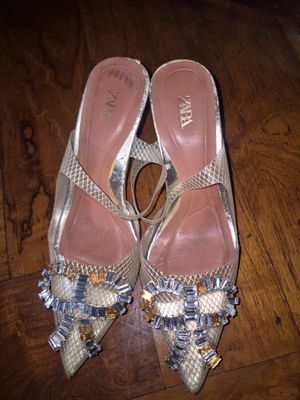 Zara High heel emas