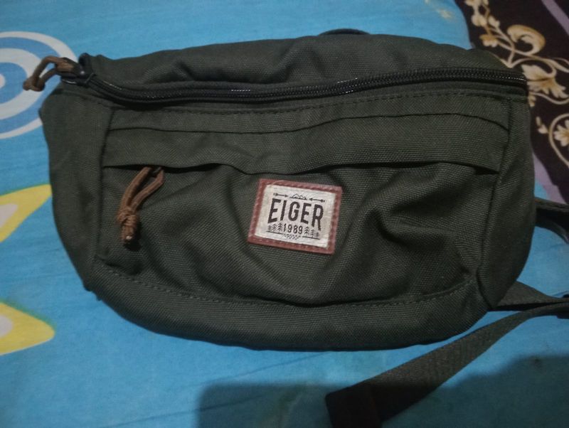 Tas slempang eiger, foto 2