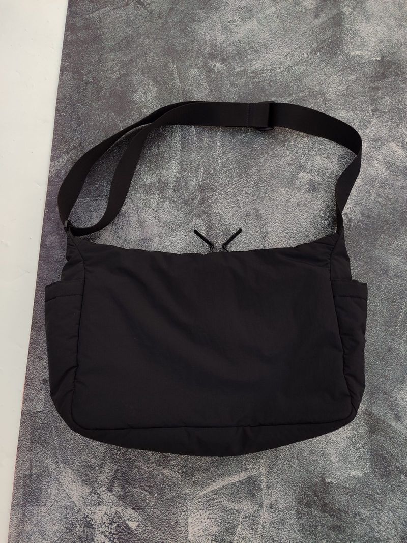 Uniqlo Shoulder Bag Multi Pocket, foto 3