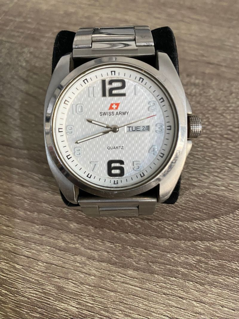 Jam Tangan Swiss Army, foto 3
