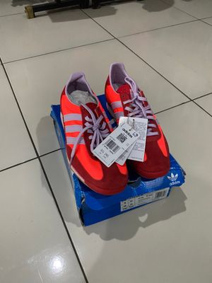 Sepatu Adidas sl72