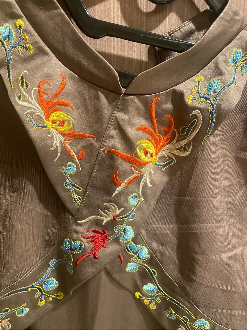MOSCATO Batik Embroidered Design Two Piece Cheongsam, foto 2